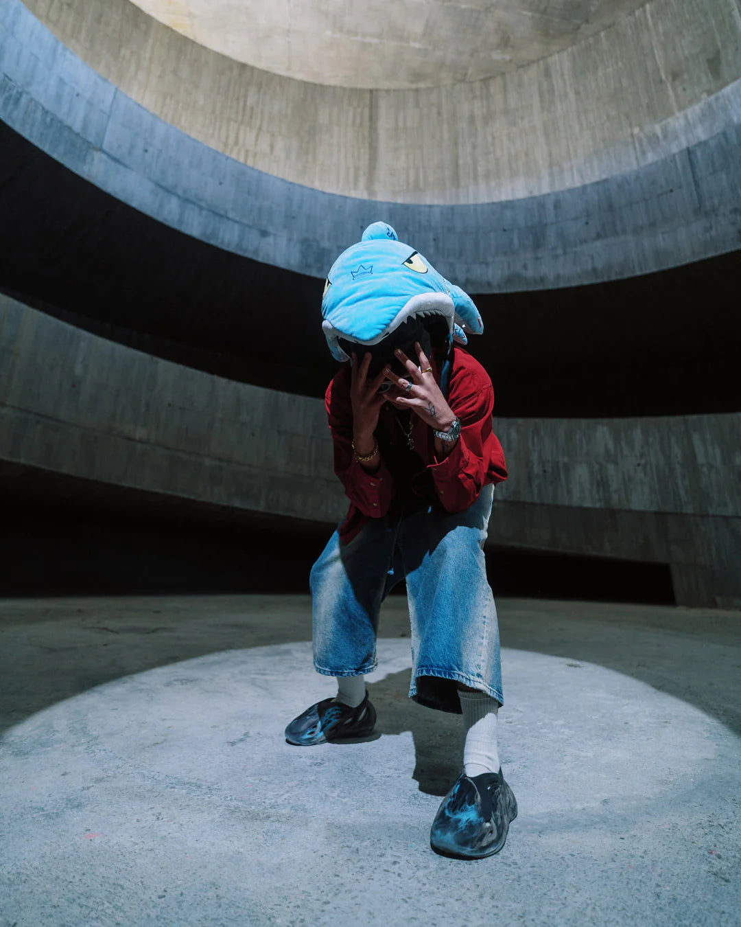 STUFFED SAVAGE HOODY BACKPACK SHARK - Image 4