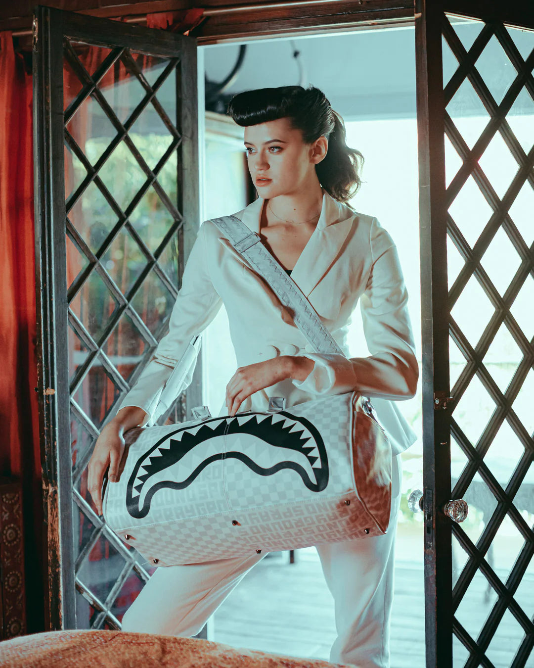 SPLIT THE CHECK (PEARL) DUFFLE - Image 4