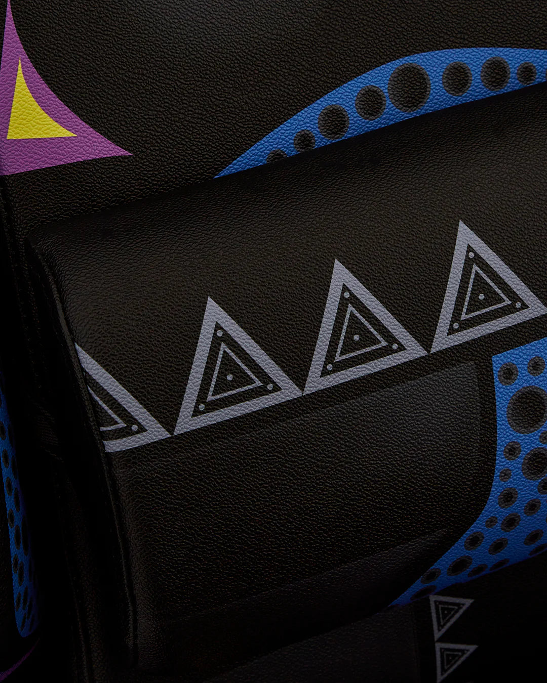 A.I. 12 BROOKLYN & BEYOND - SANDFLOWER COLLAB GAMING CHAIR - Image 11