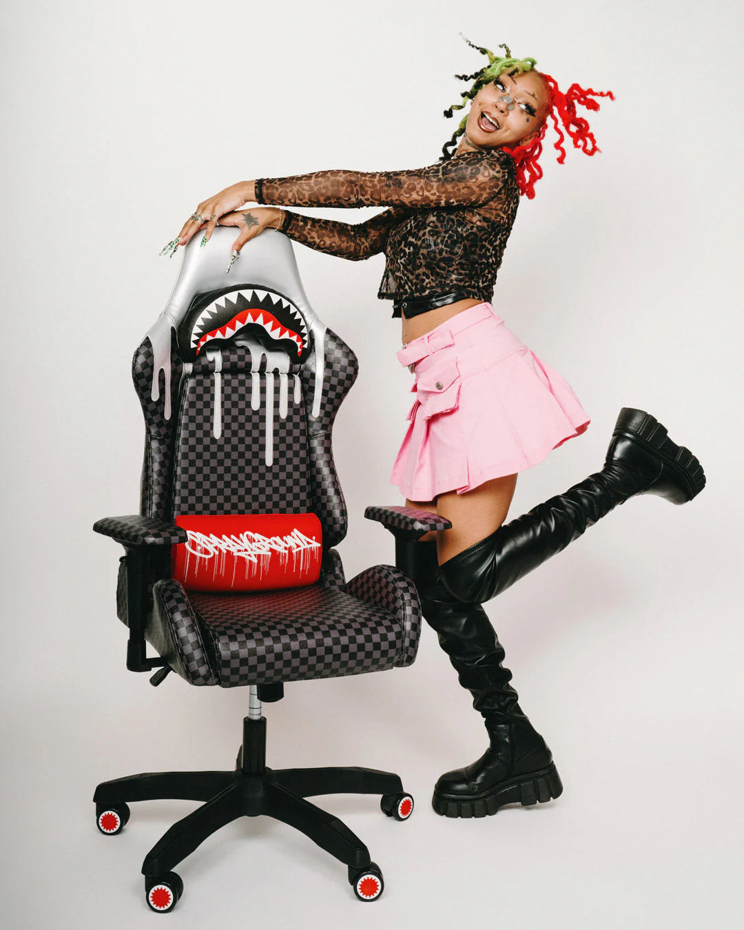 GHOST DRIP SHARK CHAIR - Image 13