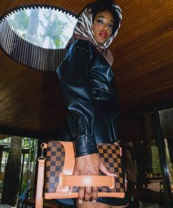 Alternative view of HENNY AIR TO THE THRONE CROSSOVER CLUTCH