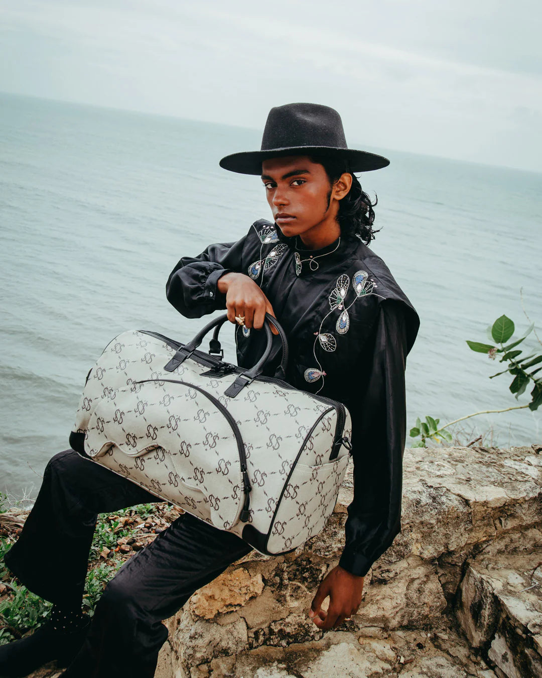 THE GETAWAY DUFFLE - Image 2