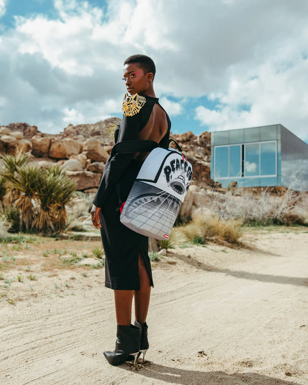 PEACE OUT BACKPACK - Image 13
